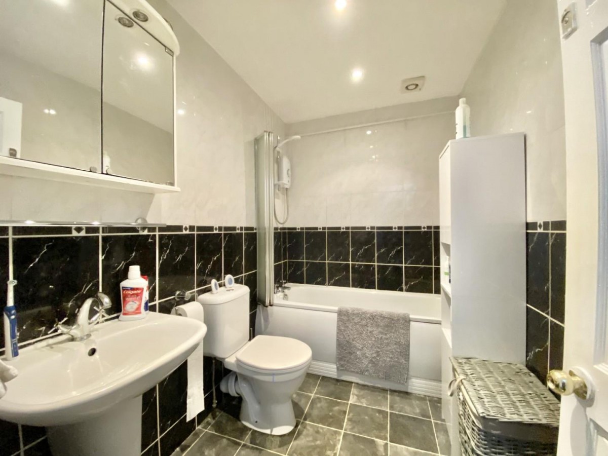 Blyth Road, Hayes, UB3 1DB