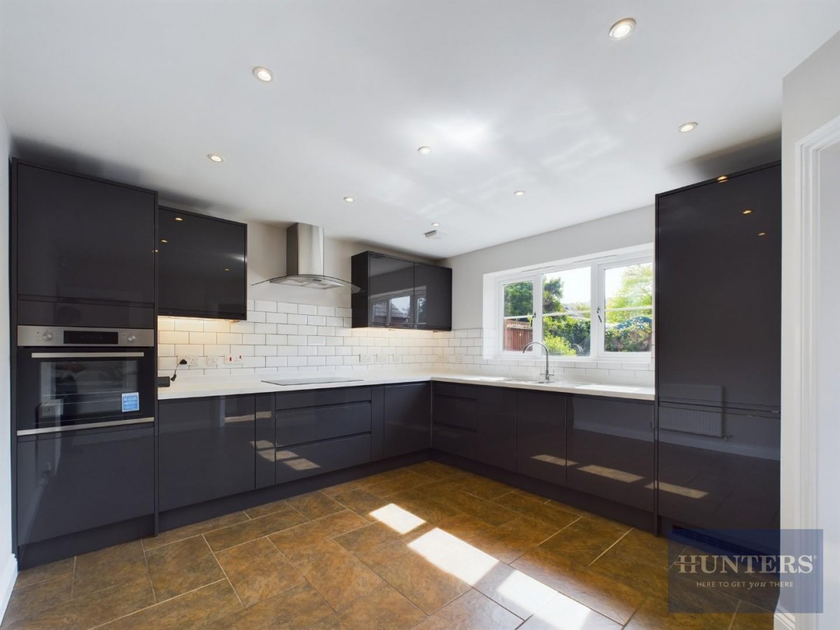 Hillview Gardens, Cheltenham