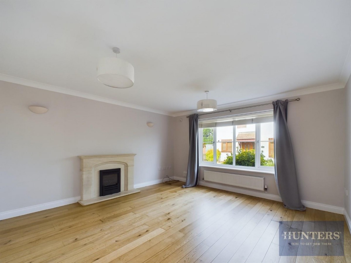 Hillview Gardens, Cheltenham