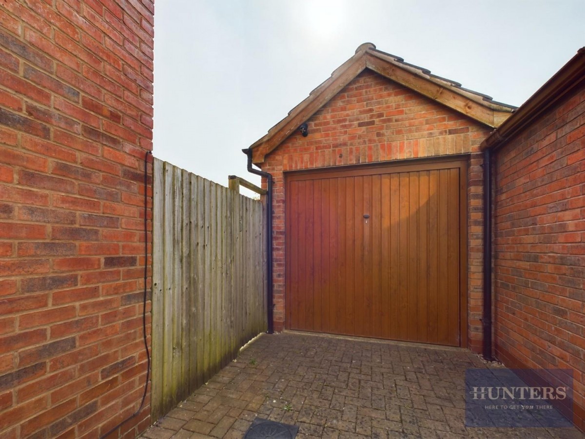 Hillview Gardens, Cheltenham