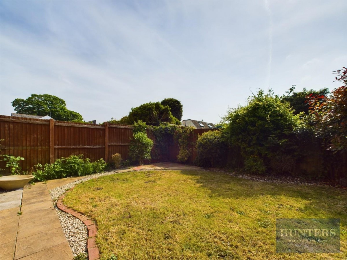 Hillview Gardens, Cheltenham