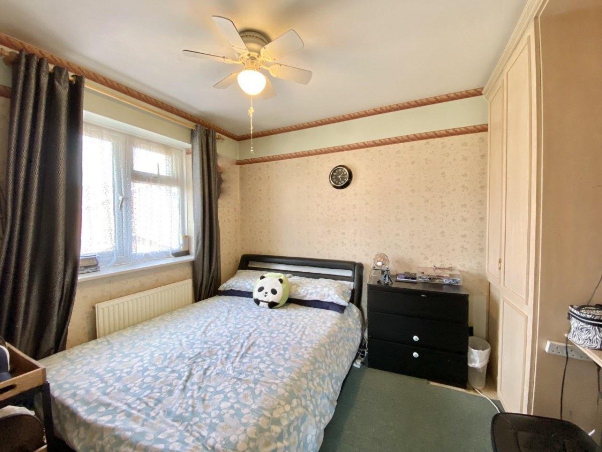 Tollgate Drive, Hayes, UB4 0NP