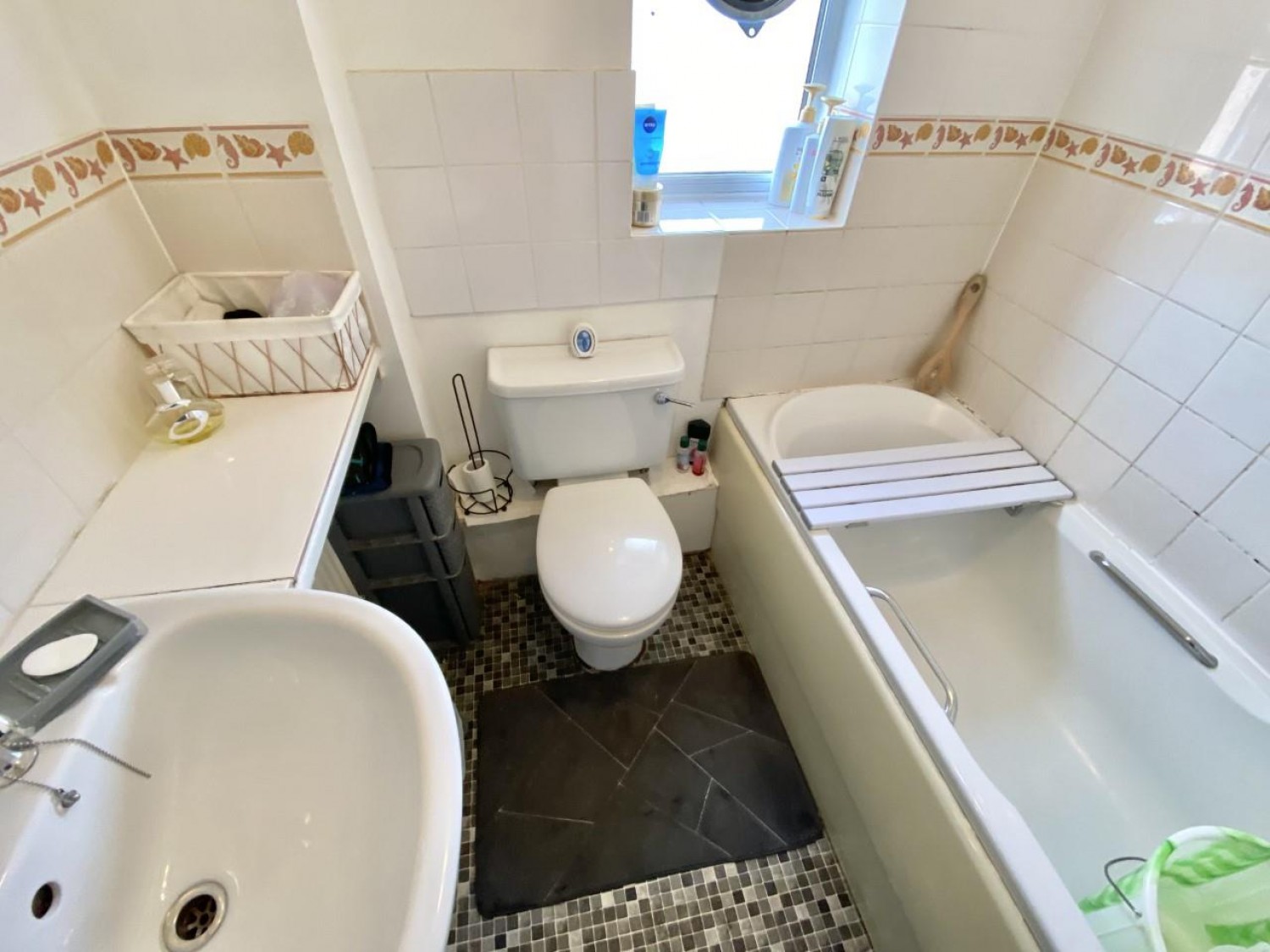 Tollgate Drive, Hayes, UB4 0NP