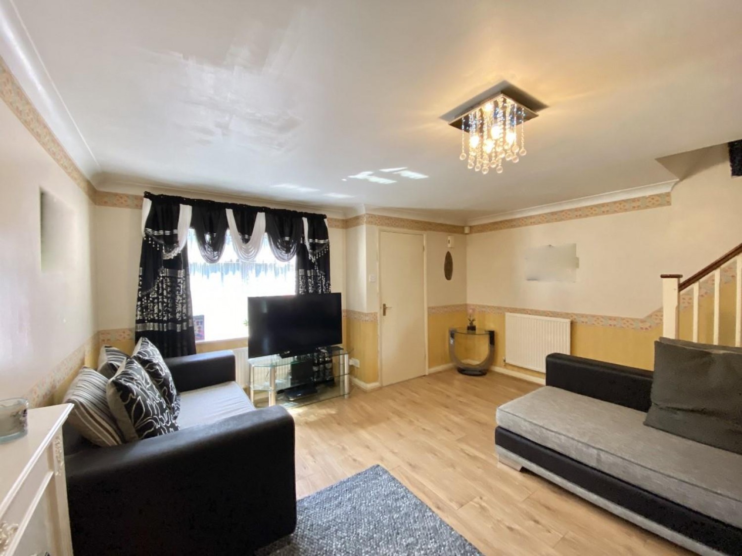 Tollgate Drive, Hayes, UB4 0NP