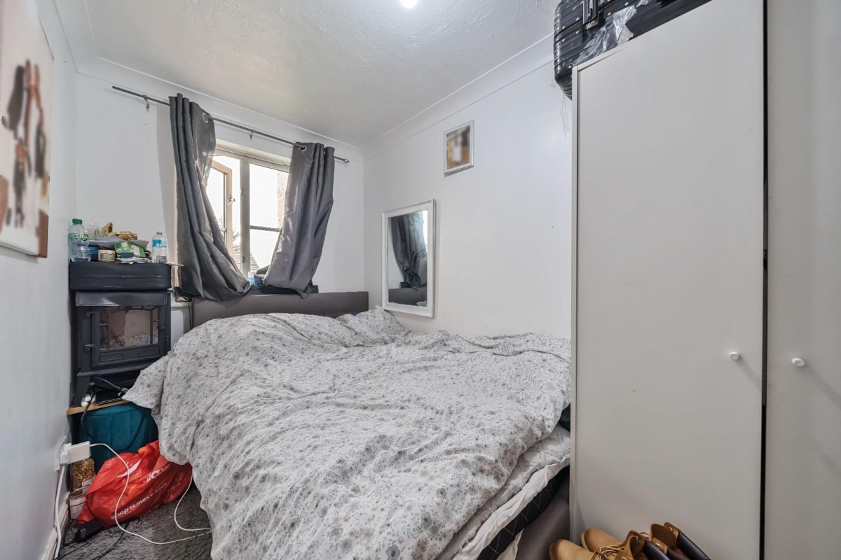 Sunningdale Close, London