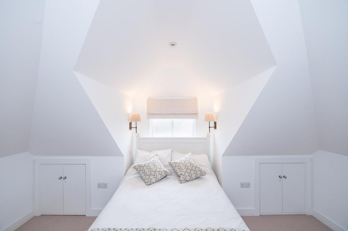 Fouracre Road, Downend, Bristol, BS16 6PH