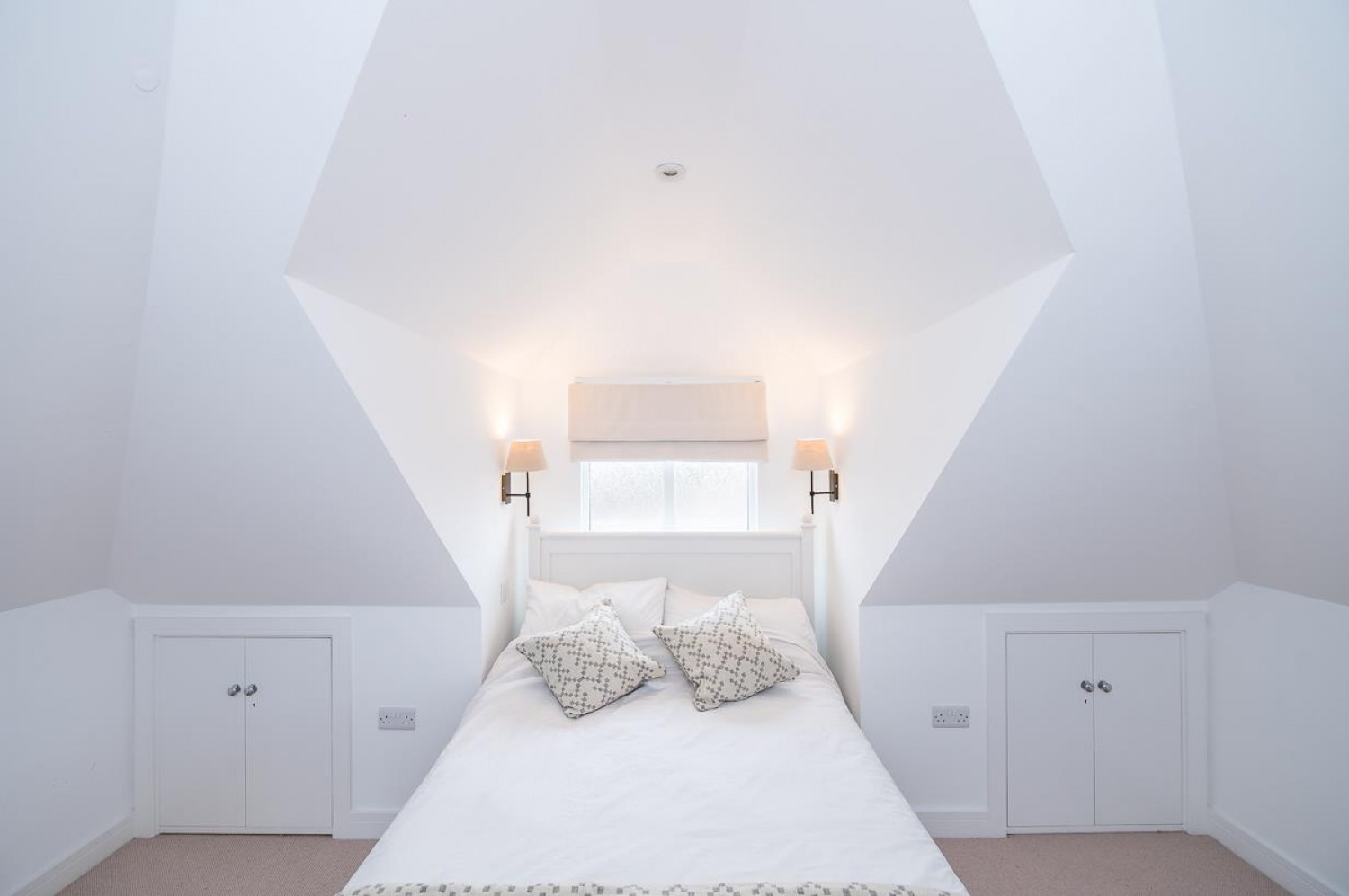 Fouracre Road, Downend, Bristol, BS16 6PH