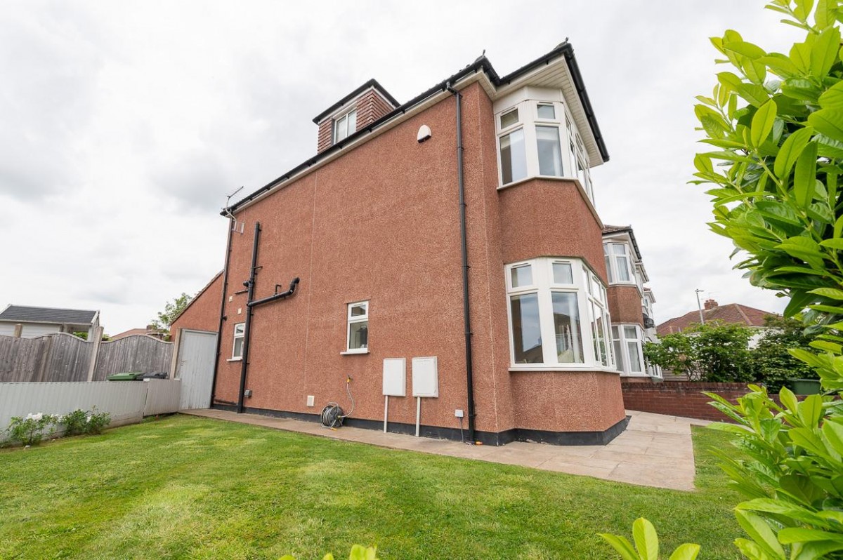 Fouracre Road, Downend, Bristol, BS16 6PH