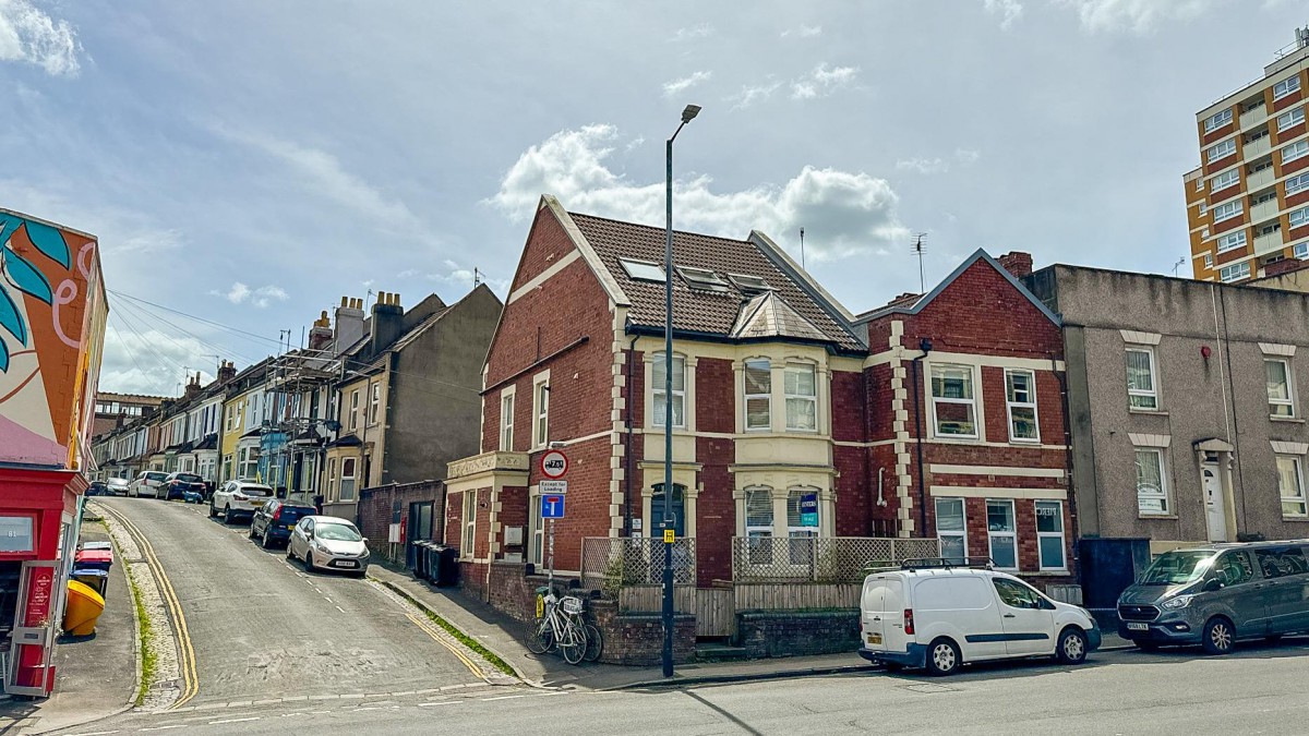 North Street, Southville, Bristol, BS3 1ES