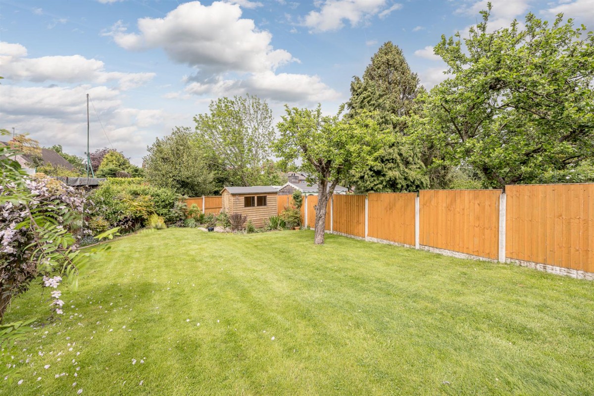 Timbertree Road, Cradley Heath, B64 7LE