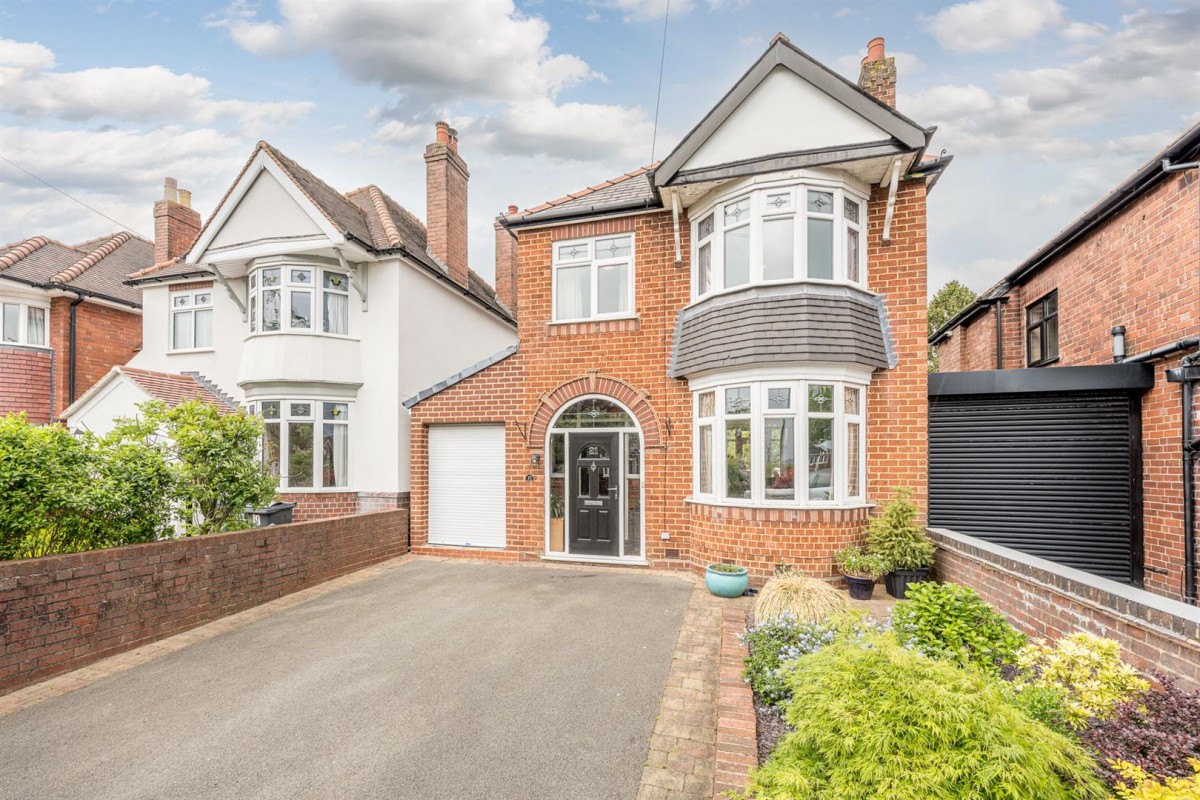 Timbertree Road, Cradley Heath, B64 7LE