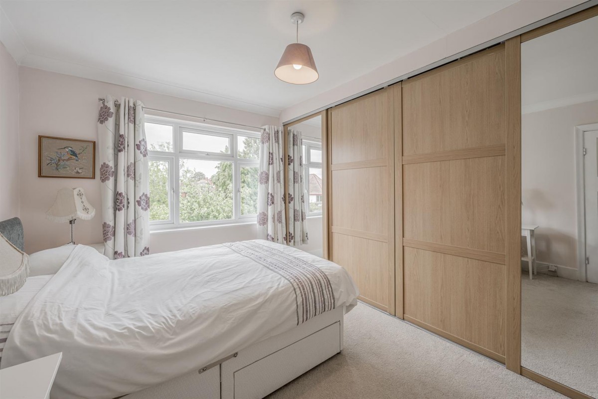 Timbertree Road, Cradley Heath, B64 7LE