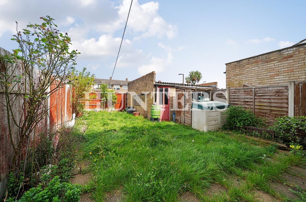 Falcon Way, Hornchurch