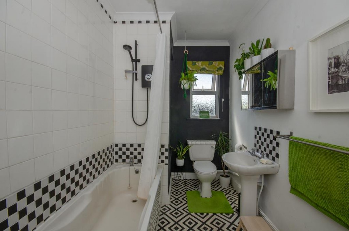 Whitehall Road, Redfield, Bristol BS5 9BP