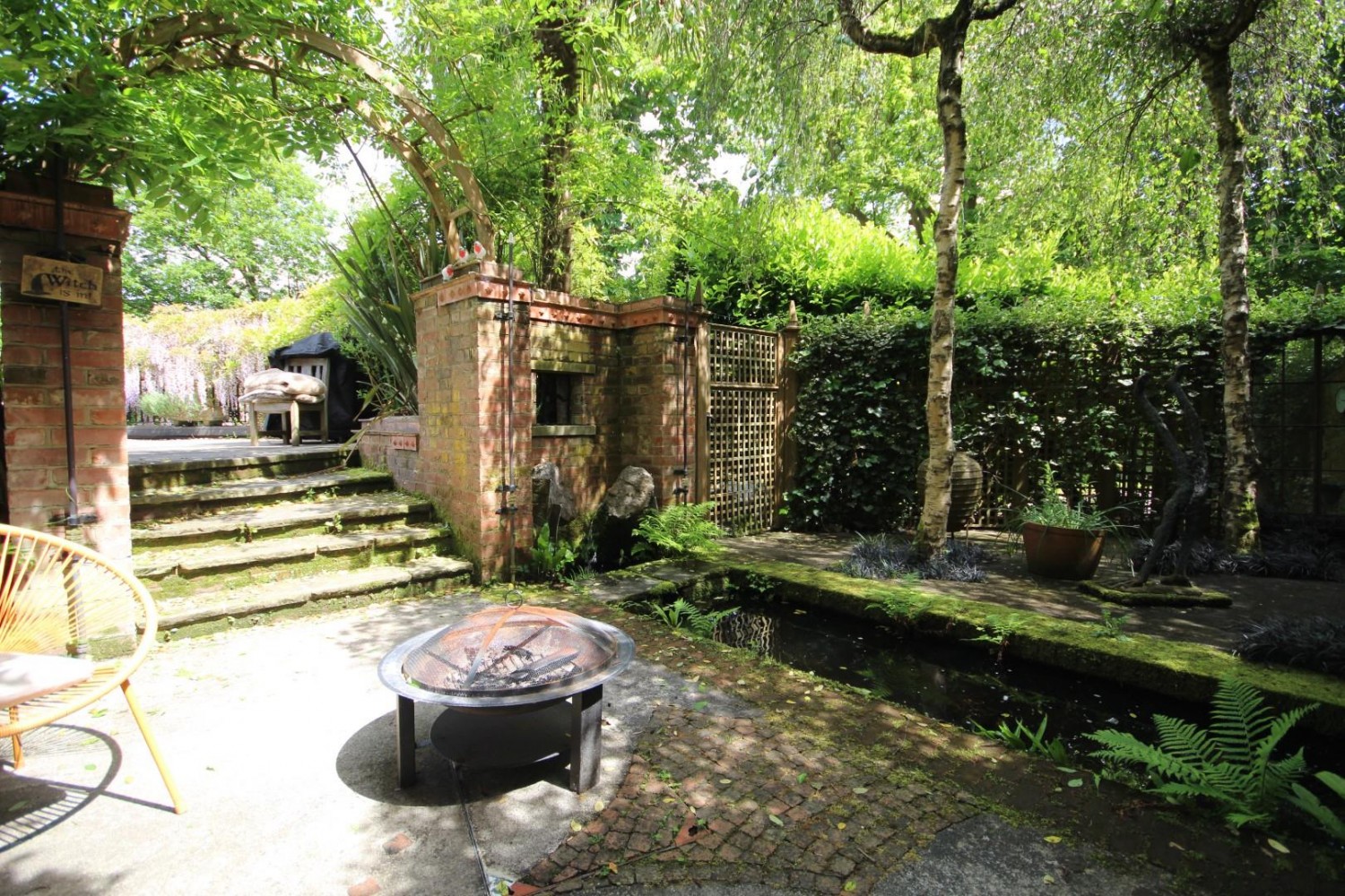 Swissland Hill, Dormans Park, East Grinstead