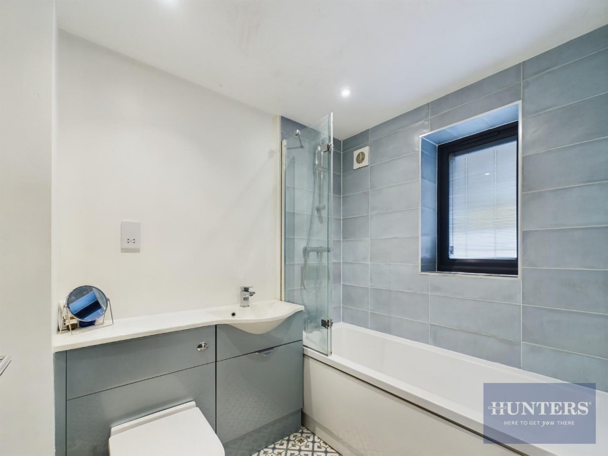 Lambert Avenue, Shurdington, Cheltenham, GL51 4SX