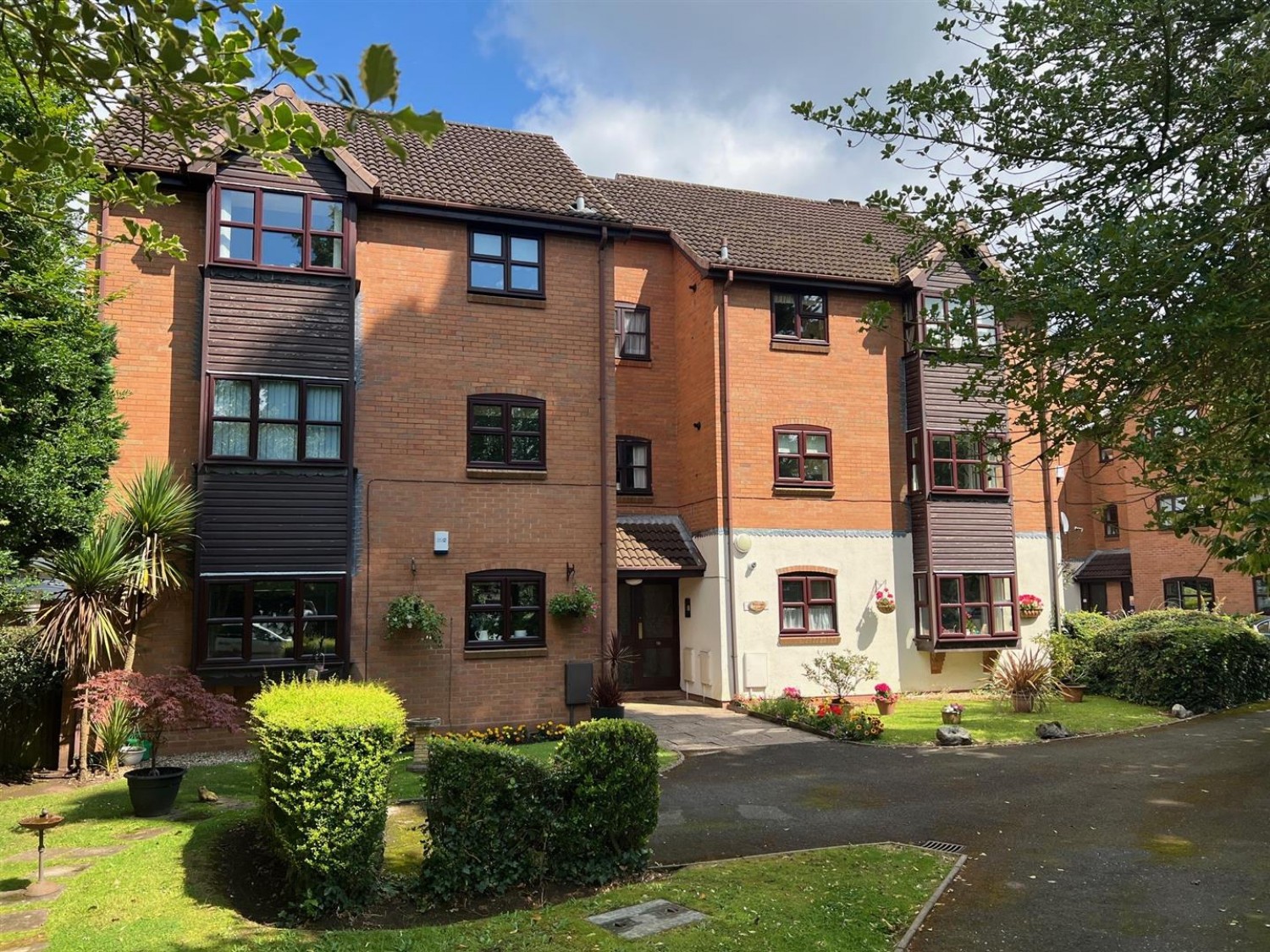 Redlake Road, Stourbridge, DY9 0RY