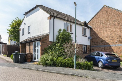 Bevans Close, Greenhithe, DA9