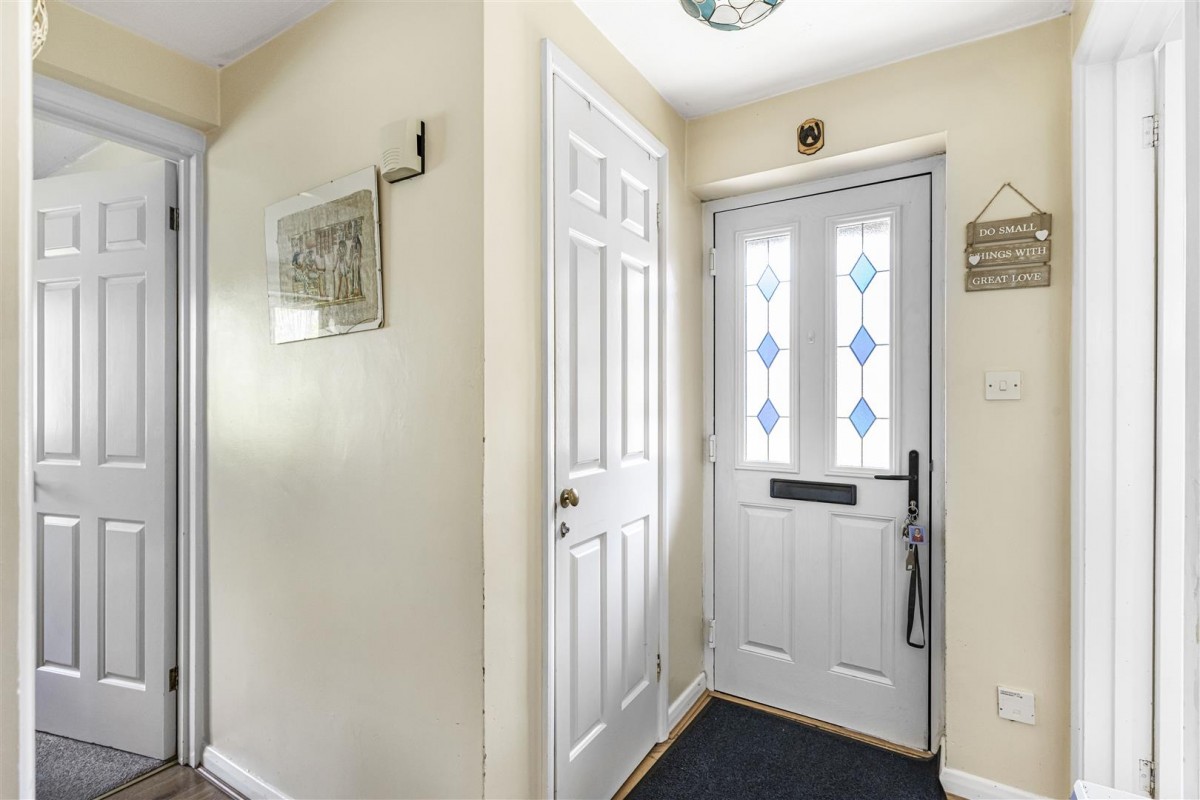 Bevans Close, Greenhithe, DA9