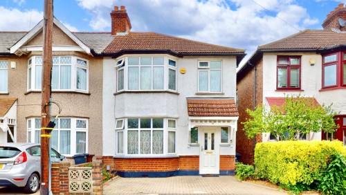 Cavendish Gardens, Chadwell Heath, RM6