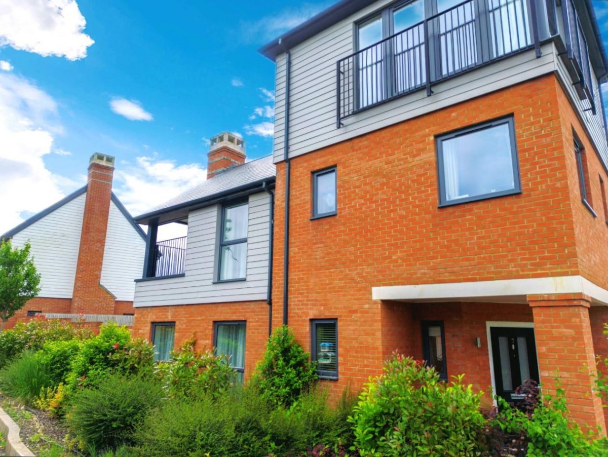 Substantial Family Home, Chilmington Green