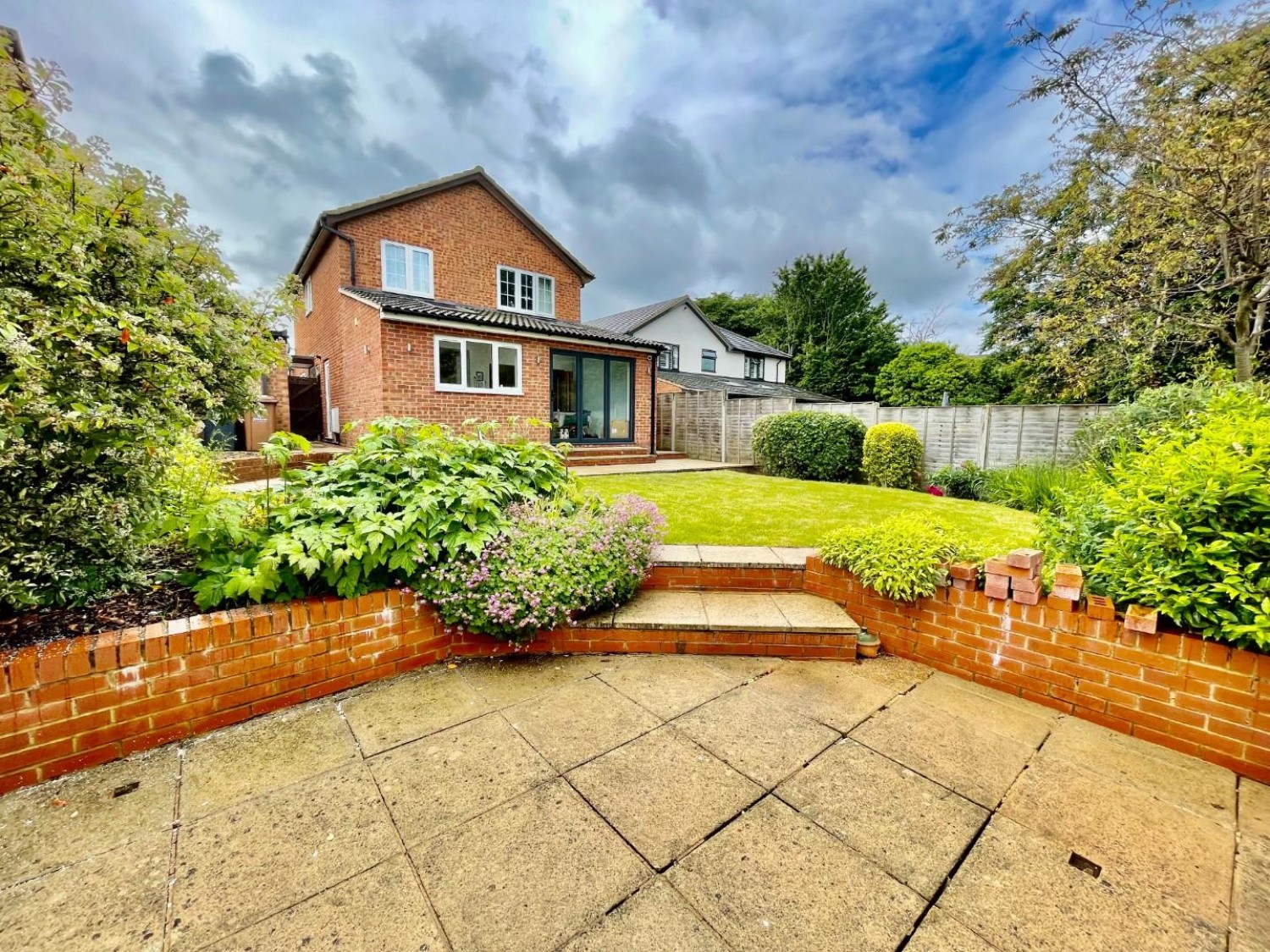 Dawlish Close, Stevenage, Hertfordshire