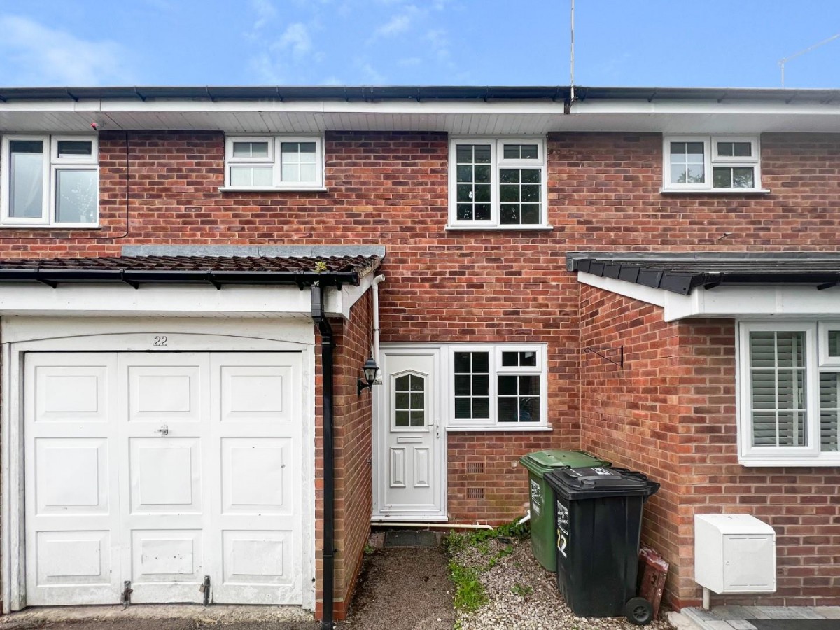 Perryfields Close, Oakenshaw,Redditch