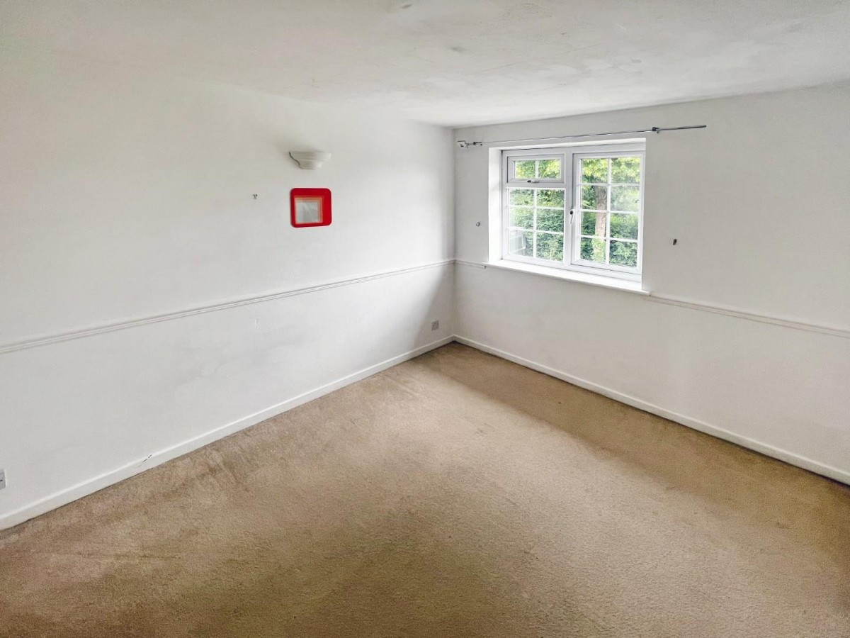 Perryfields Close, Oakenshaw,Redditch