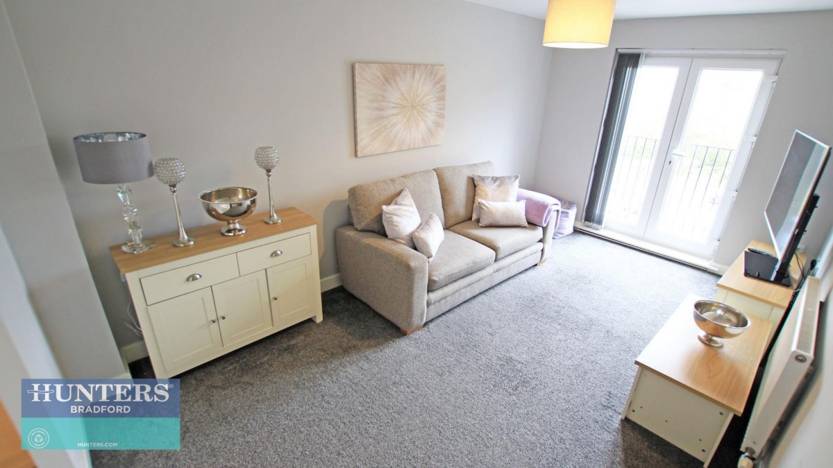 Sandhill Close Lower Grange, Bradford, West Yorkshire, BD8 0DZ - SR