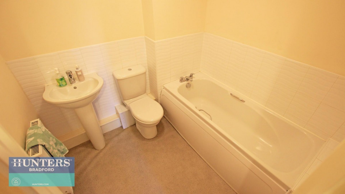 Sandhill Close Lower Grange, Bradford, West Yorkshire, BD8 0DZ - SR
