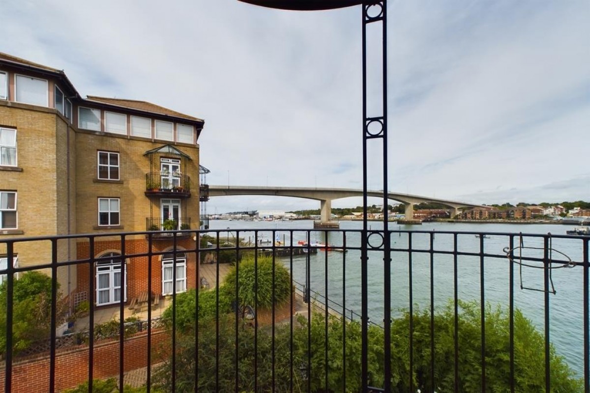 Andes Close, Ocean Village, Southampton