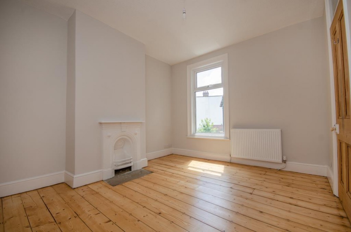 Robertson Road, Greenbank, Bristol BS5 6JT