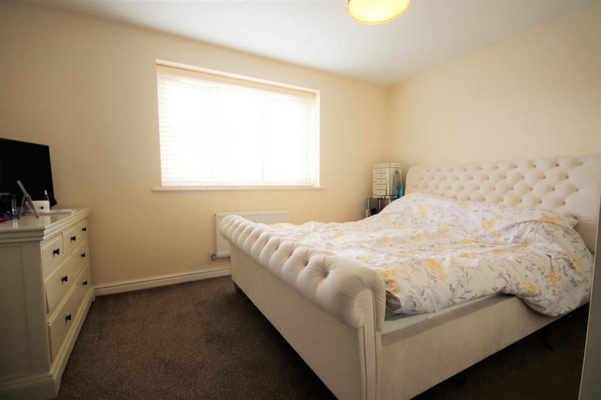 Stirrup Close, Leigh, WN7 2EP