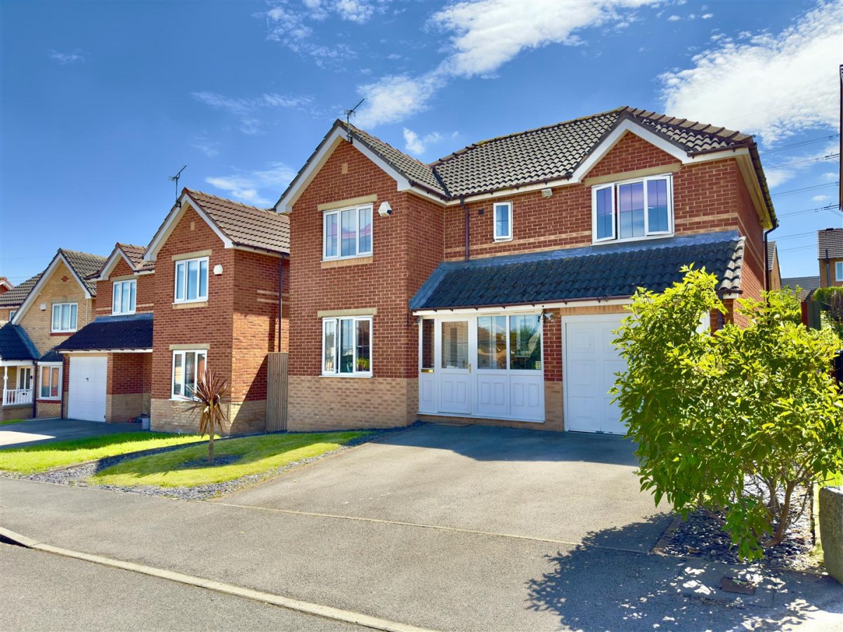 Dovebush Way , Barnsley, S75 1QE