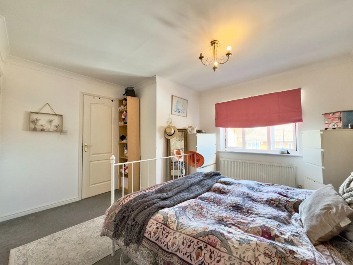 Dovebush Way , Barnsley, S75 1QE