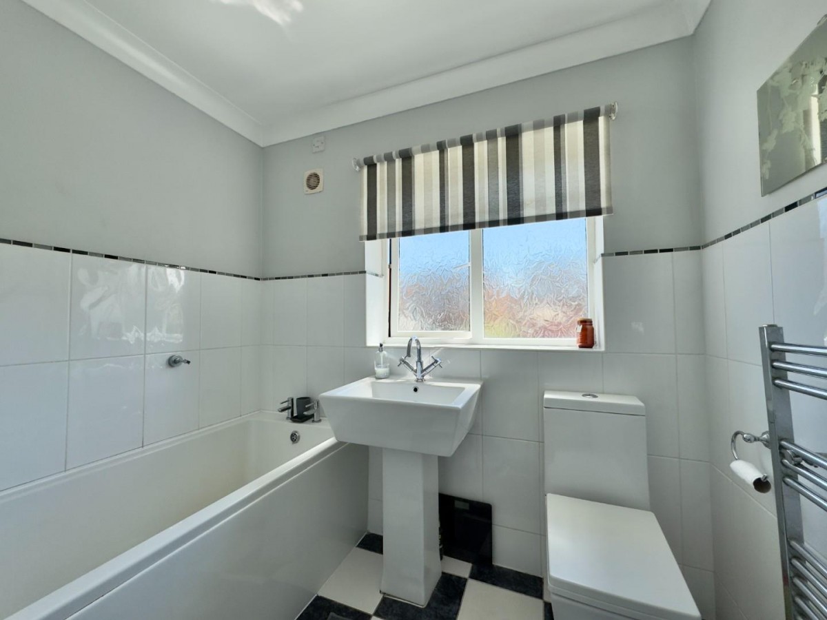 Dovebush Way , Barnsley, S75 1QE
