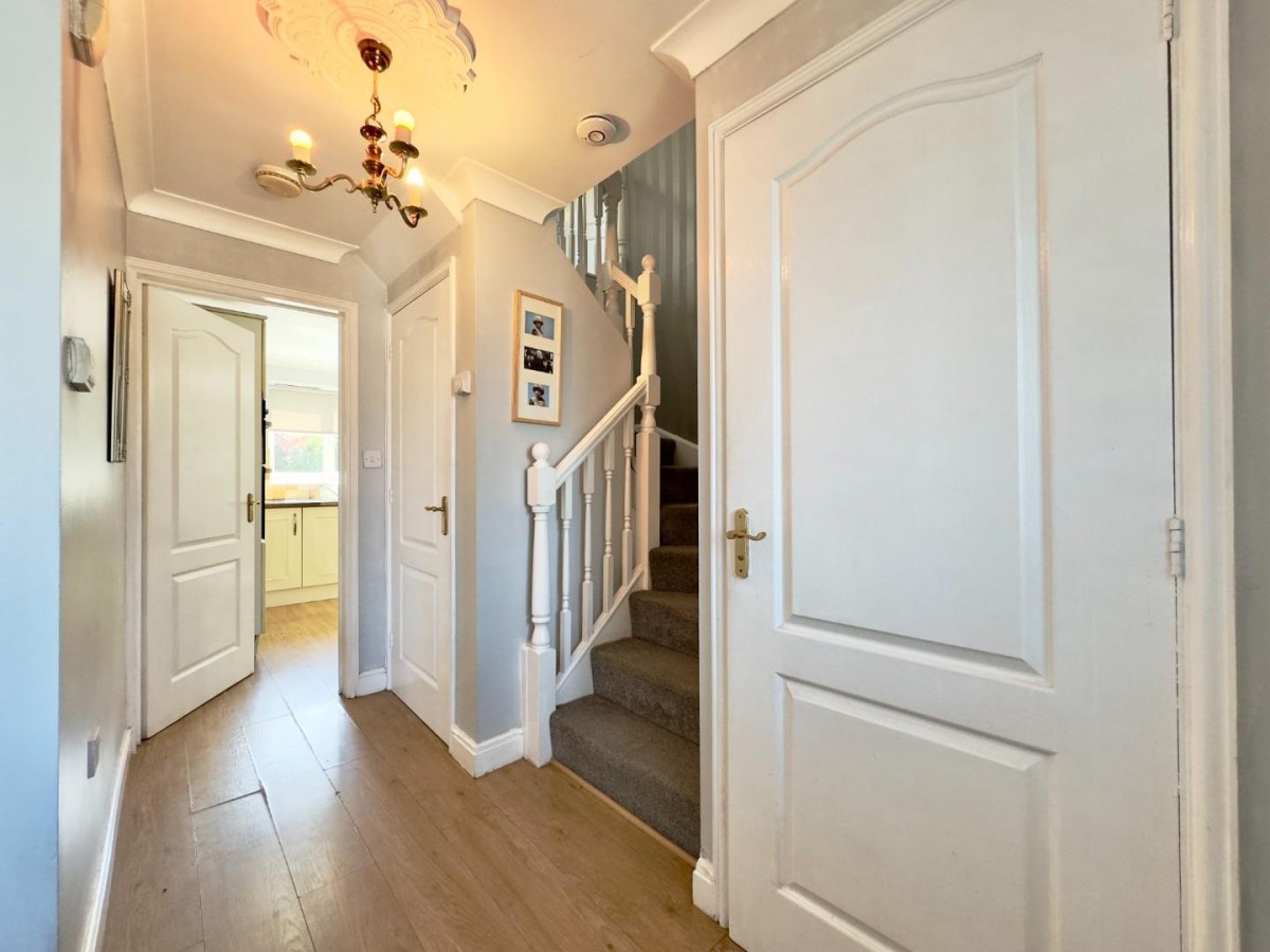Dovebush Way , Barnsley, S75 1QE