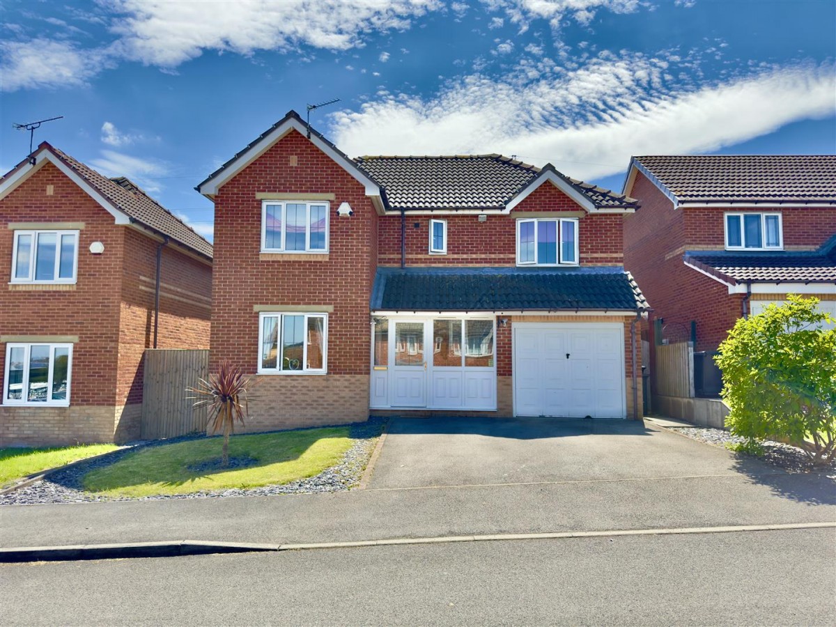 Dovebush Way , Barnsley, S75 1QE
