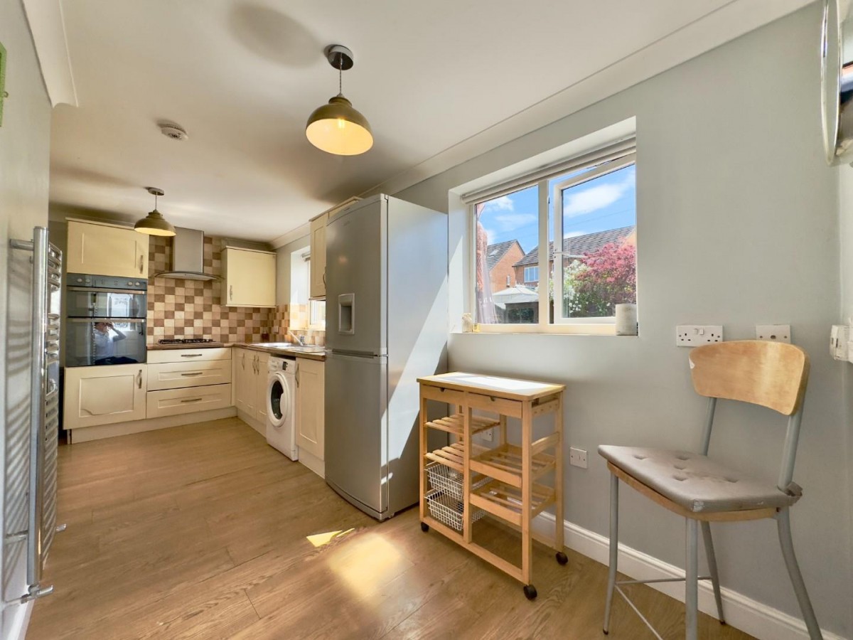Dovebush Way , Barnsley, S75 1QE