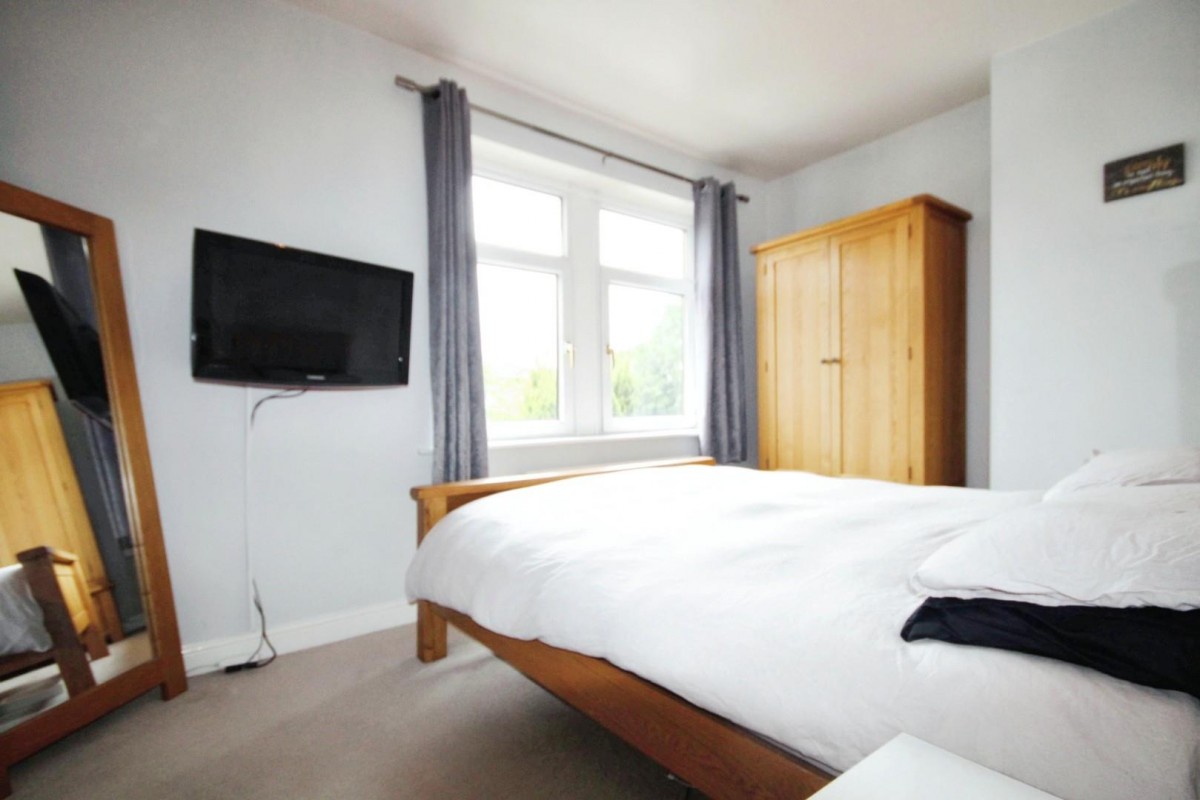 King Edwards Drive, Harrogate HG1 4HW
