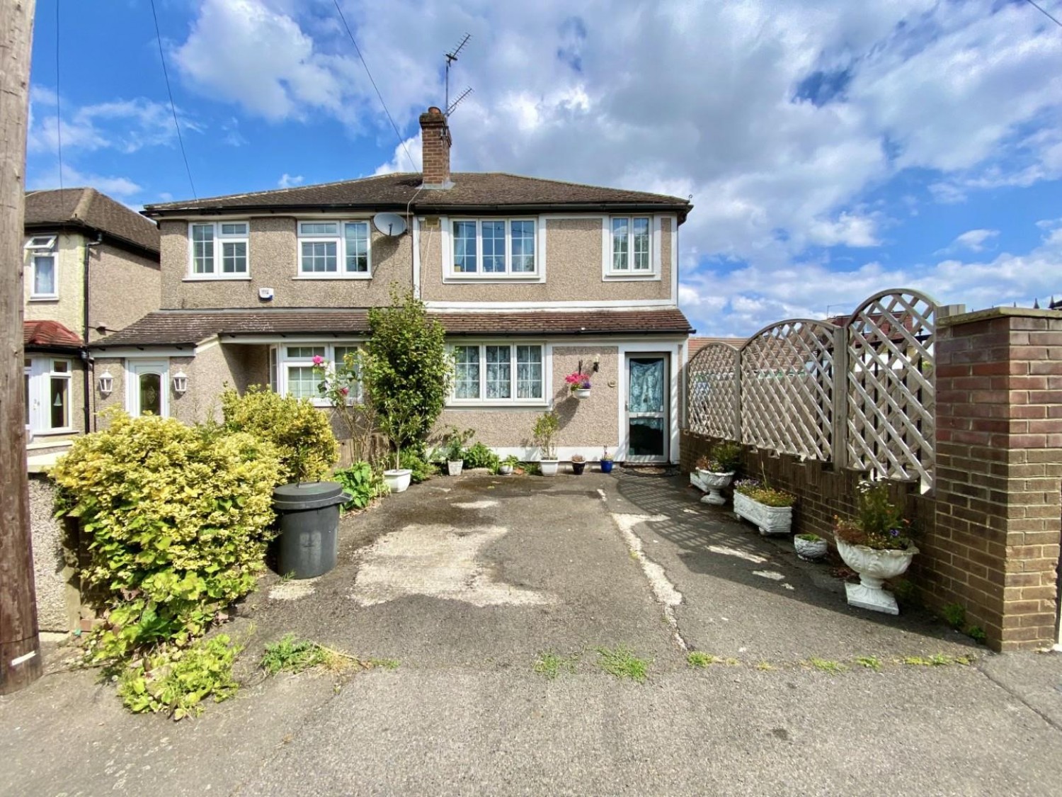 Goulds Green, Uxbridge, UB8 3DG