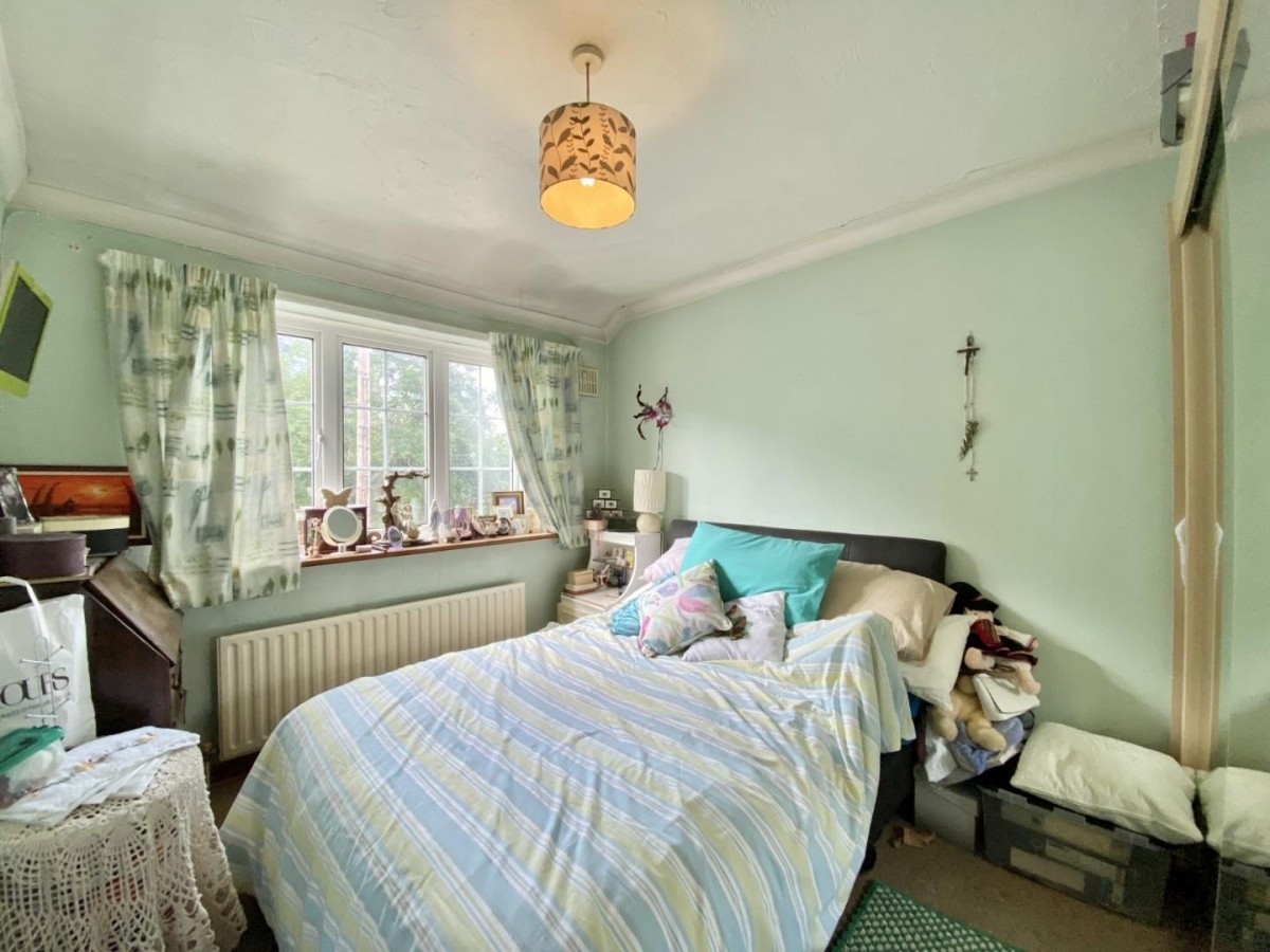 Goulds Green, Uxbridge, UB8 3DG