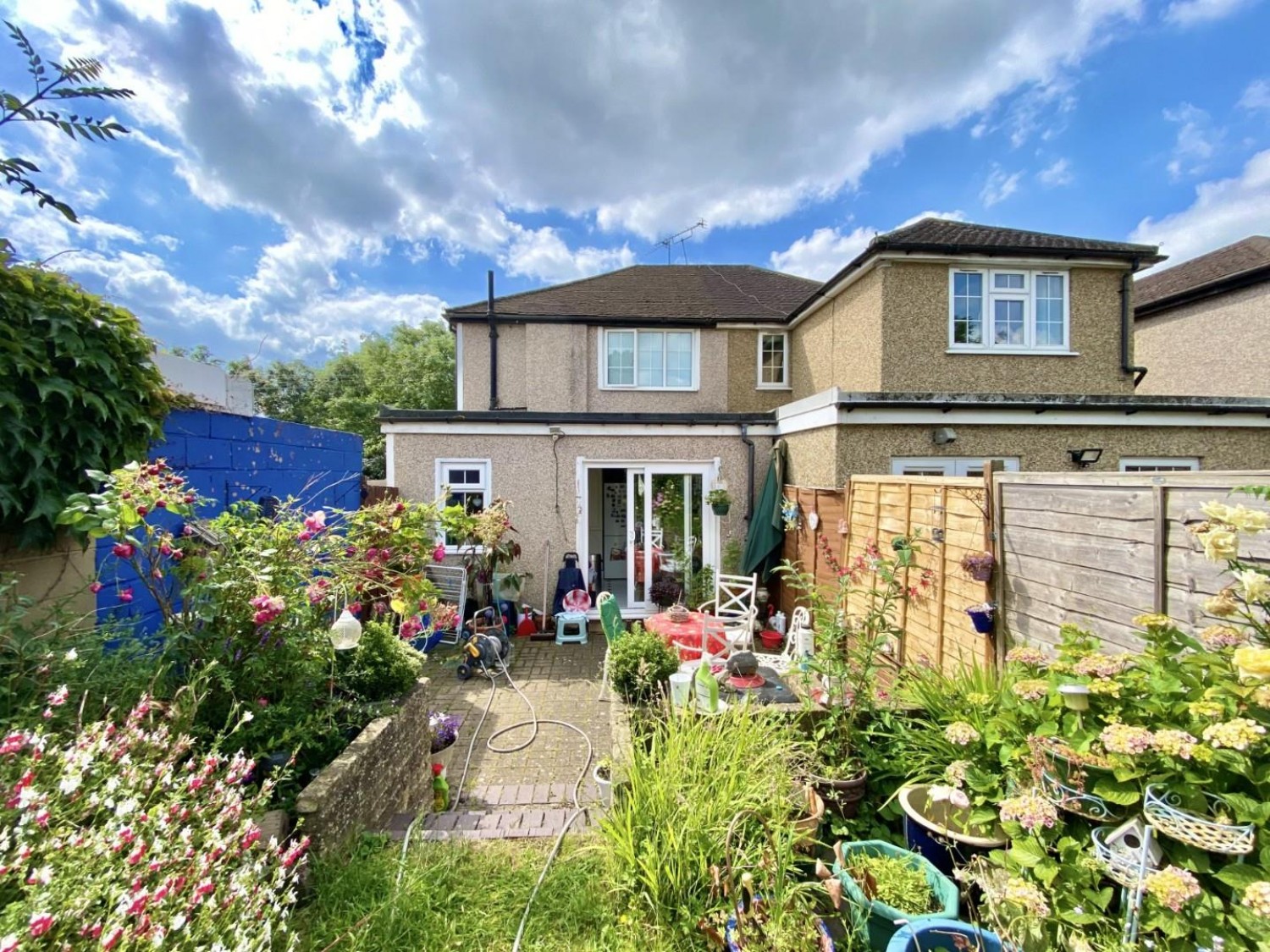 Goulds Green, Uxbridge, UB8 3DG
