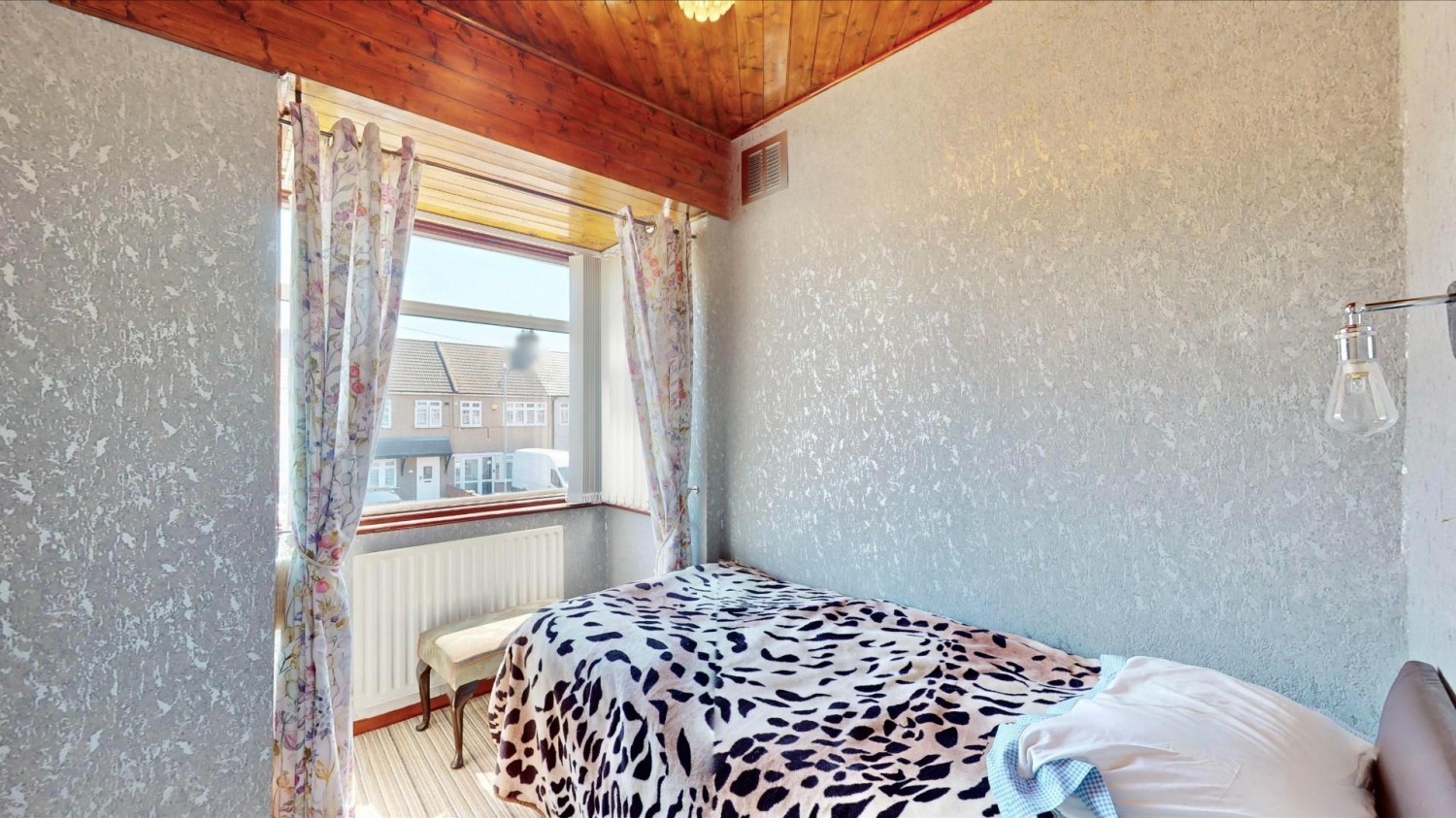 Grosvenor Road, Dagenham, RM8