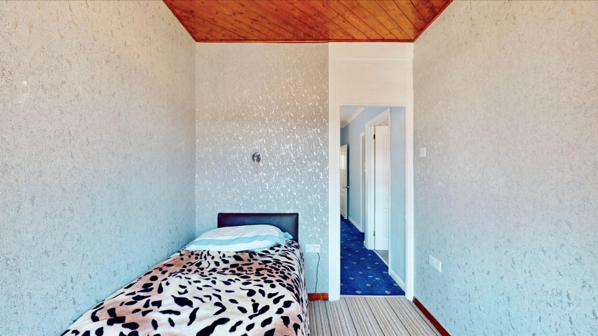 Grosvenor Road, Dagenham, RM8