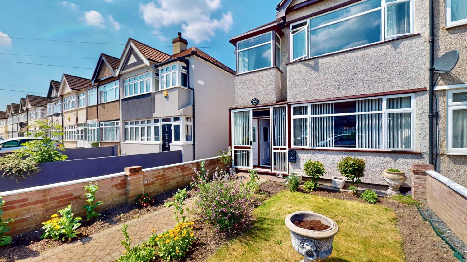 Grosvenor Road, Dagenham, RM8