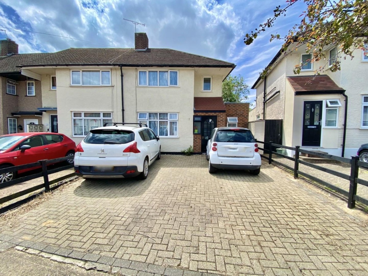 Dudley Drive, Ruislip, HA4 6QN