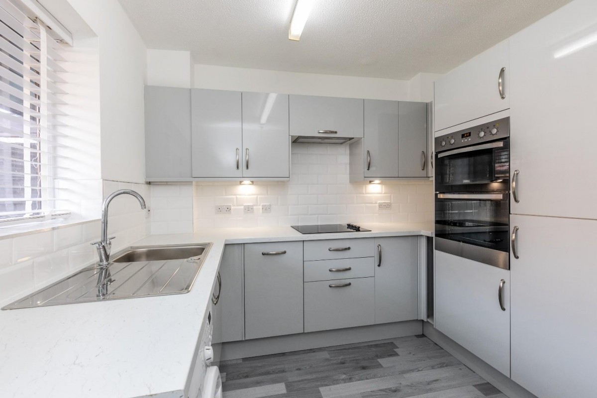 Courville Close, Alveston, Bristol