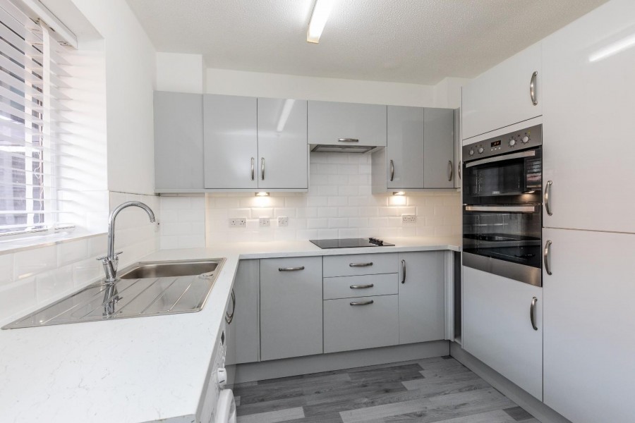 Courville Close, Alveston, Bristol Hunters Estate Agents & Letting Agents