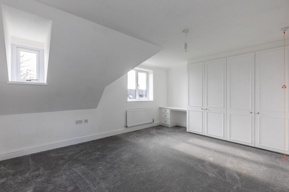 Courville Close, Alveston, Bristol